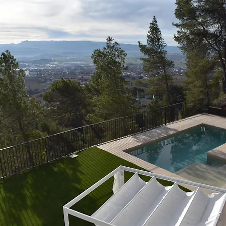 Eagle's Nest Castellnou de Bages